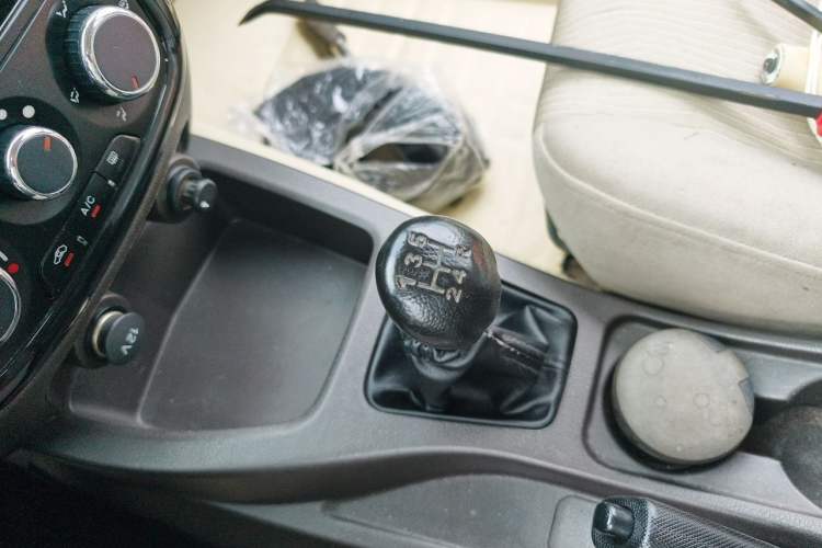 Used Wuling Rongguang V 2016 1.2L Standard Version Gear Lever