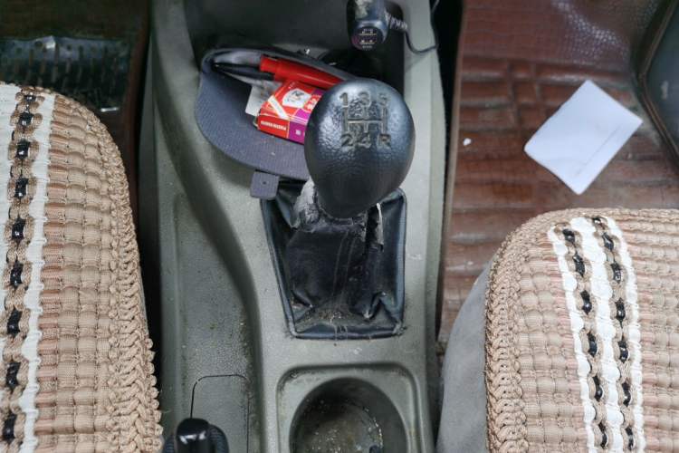 Used Wuling Rongguang V 2016 1.5L Standard Version Gear Lever