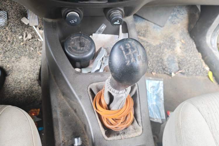 Used Wuling Rongguang V 2016 1.5L Standard Version Gear Lever