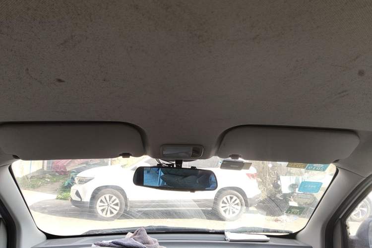 Used Wuling Rongguang V 2016 1.5L Practical Version Non-Power-Assisted Headliner