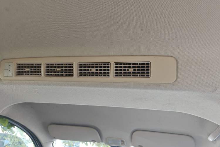 Used Wuling Rongguang V 2016 1.5L Standard Version Headliner