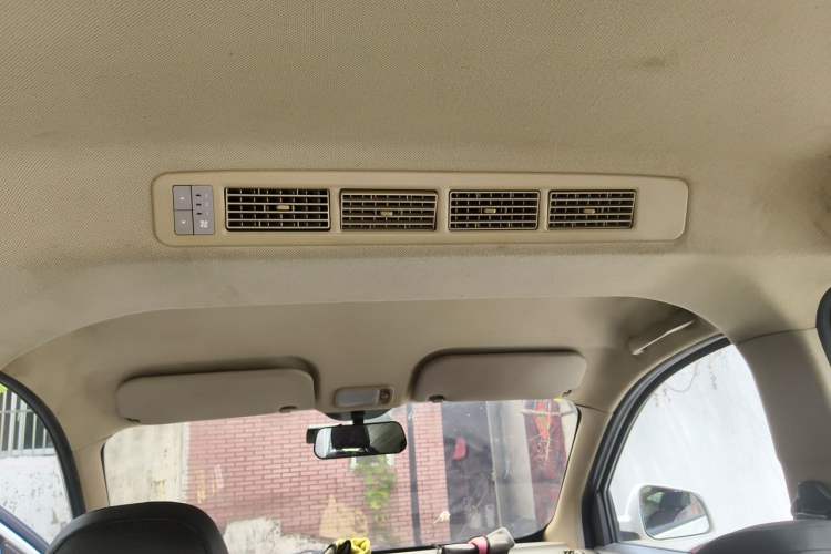 Used Wuling Rongguang V 2016 1.5L Standard Version Headliner