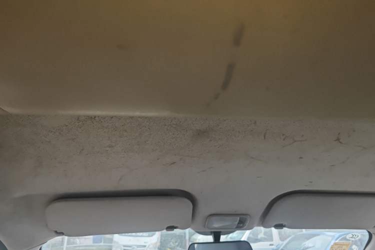 Used Wuling Rongguang V 2016 1.2L Practical Model Non-Power-Assisted Headliner