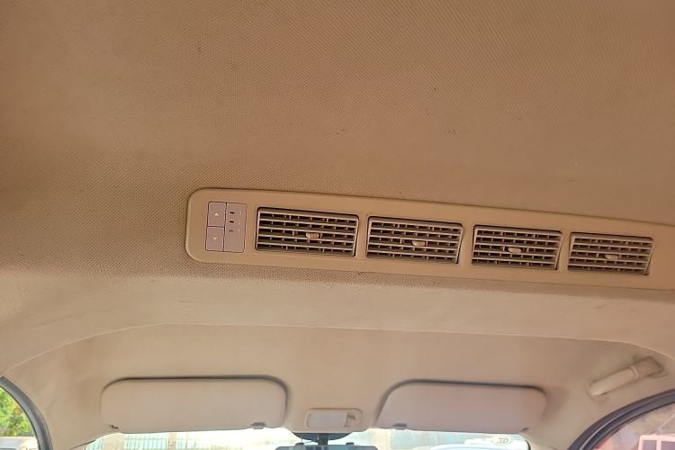 Used Wuling Rongguang V 2016 1.5L Standard Version Headliner