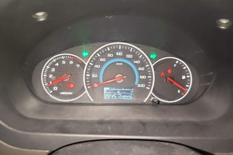 Used Wuling Rongguang V 2016 1.5L Standard Version Instrument Cluster