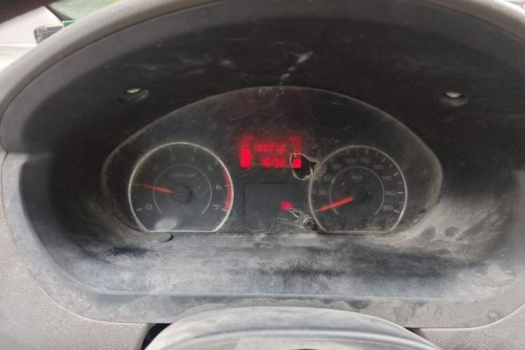 Used Wuling Rongguang V 2016 1.2L Practical Version Instrument Cluster