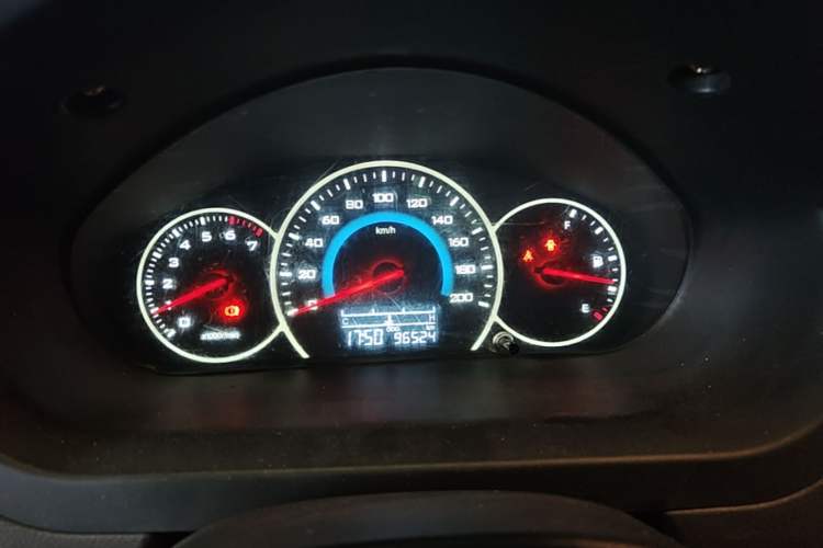 Used Wuling Rongguang V 2016 1.5L Standard Version Instrument Cluster