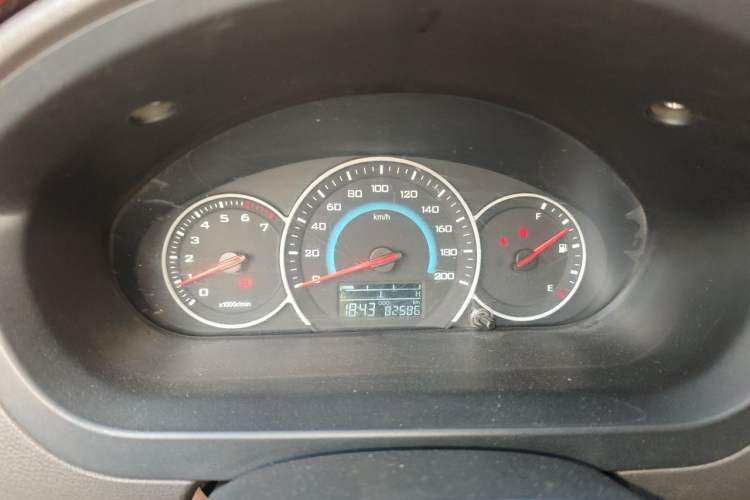 Used Wuling Rongguang V 2016 1.5L Standard Version Instrument Cluster
