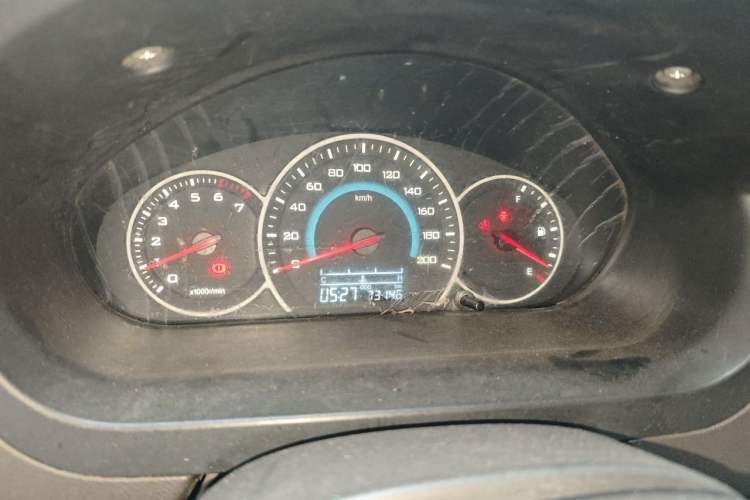 Used Wuling Rongguang V 2016 1.5L Practical Version Non-Power-Assisted Instrument Cluster