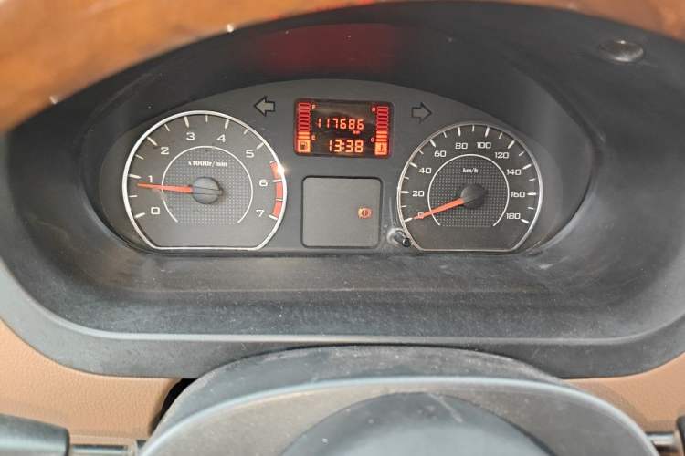 Used Wuling Rongguang V 2016 1.2L Practical Version Instrument Cluster