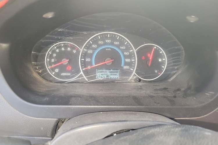 Used Wuling Rongguang V 2016 1.5L Standard Version Instrument Cluster