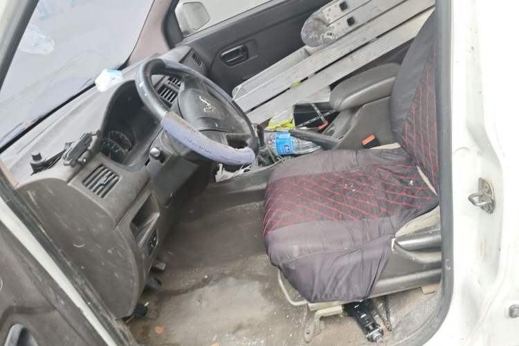 Used Wuling Rongguang V 2016 1.5L Standard Version Left Front Seat