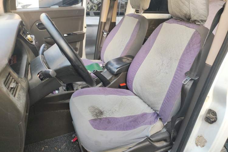 Used Wuling Rongguang V 2016 1.2L Standard Version Left Front Seat