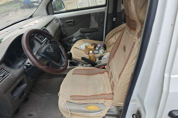Used Wuling Rongguang V 2016 1.2L Practical Version Left Front Seat