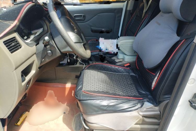 Used Wuling Rongguang V 2016 1.5L Practical Version Left Front Seat