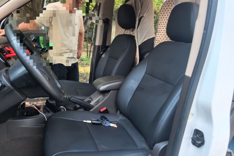 Used Wuling Rongguang V 2016 1.2L Standard Version Left Front Seat