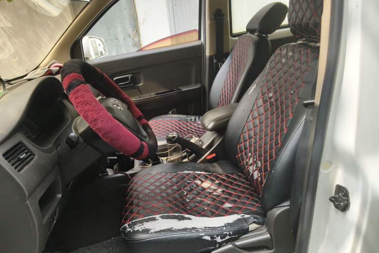 Used Wuling Rongguang V 2016 1.5L Standard Version Left Front Seat