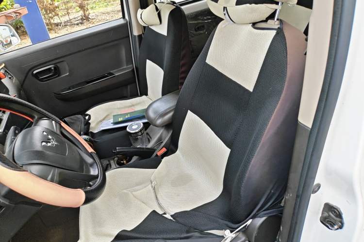 Used Wuling Rongguang V 2016 1.5L Standard Version Left Front Seat