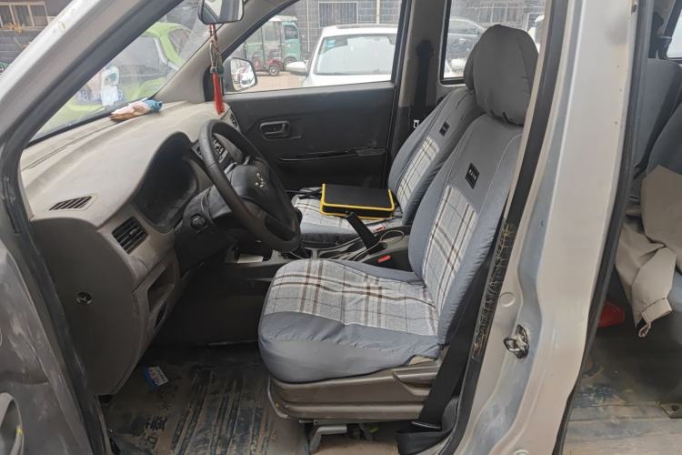 Used Wuling Rongguang V 2016 1.2L Practical Model Non-Power-Assisted Left Front Seat