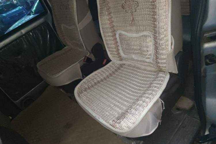 Used Wuling Rongguang V 2016 1.5L Standard Version Left Rear Seat