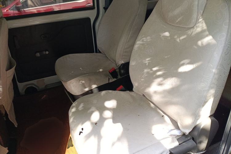 Used Wuling Rongguang V 2016 1.5L Standard Version Left Rear Seat