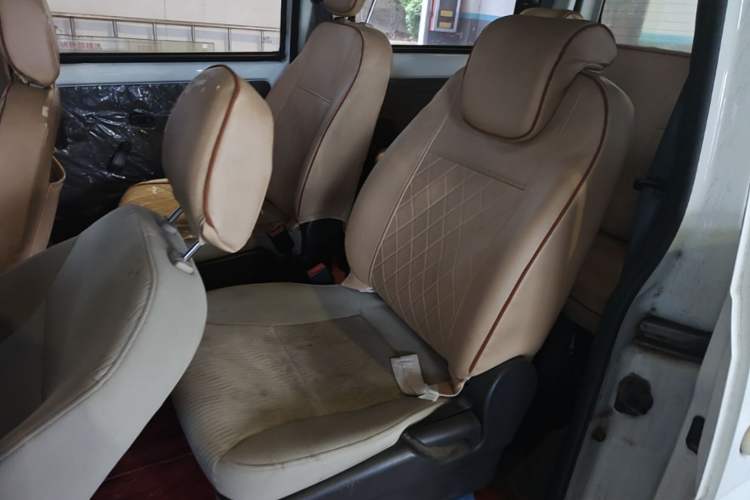 Used Wuling Rongguang V 2016 1.5L Standard Version Left Rear Seat