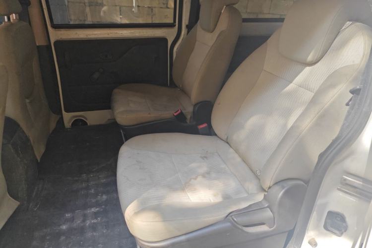 Used Wuling Rongguang V 2016 1.5L Standard Version Left Rear Seat
