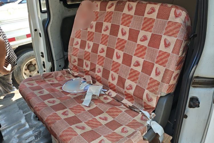 Used Wuling Rongguang V 2016 1.2L Practical Version Left Rear Seat