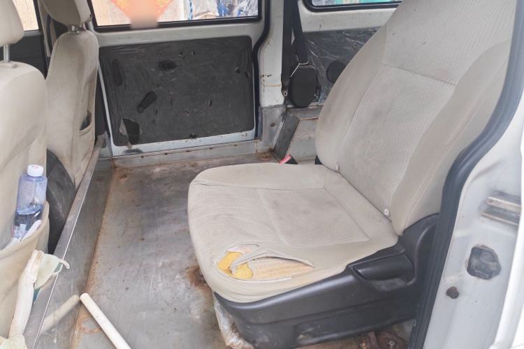 Used Wuling Rongguang V 2016 1.5L Standard Version Left Rear Seat