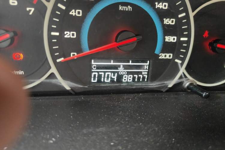 Used Wuling Rongguang V 2016 1.5L Standard Version Odometer Close Up