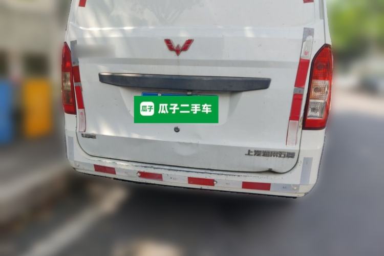 Used Wuling Rongguang V 2016 1.5L Practical Version Rear