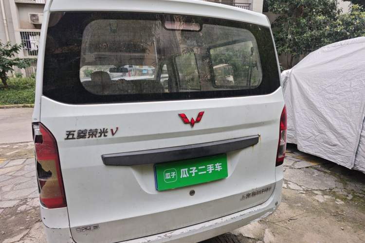 Used Wuling Rongguang V 2016 1.2L Practical Version Rear