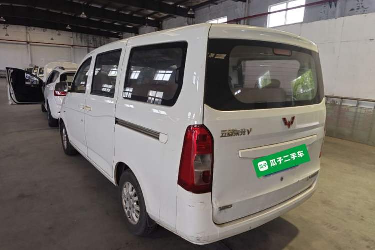 Used Wuling Rongguang V 2016 1.5L Standard Version Rear Left 45 Deg