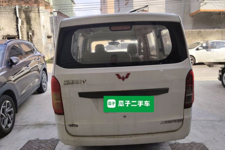 Used Wuling Rongguang V 2016 1.5L Practical Version Non-Power-Assisted Rear