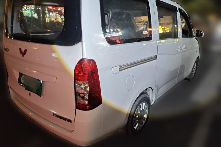 Used Wuling Rongguang V 2016 1.5L Standard Version Rear Right 45 Deg