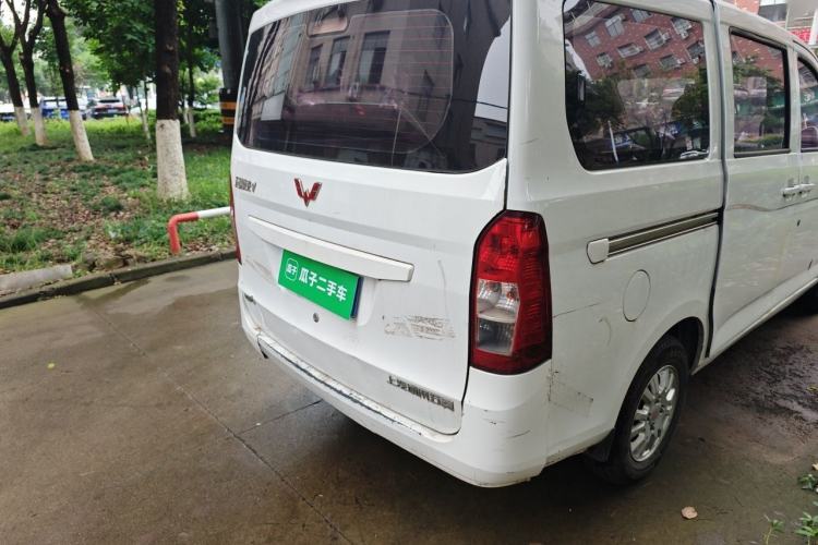 Used Wuling Rongguang V 2016 1.5L Practical Version Non-Power-Assisted Rear Right 45 Deg