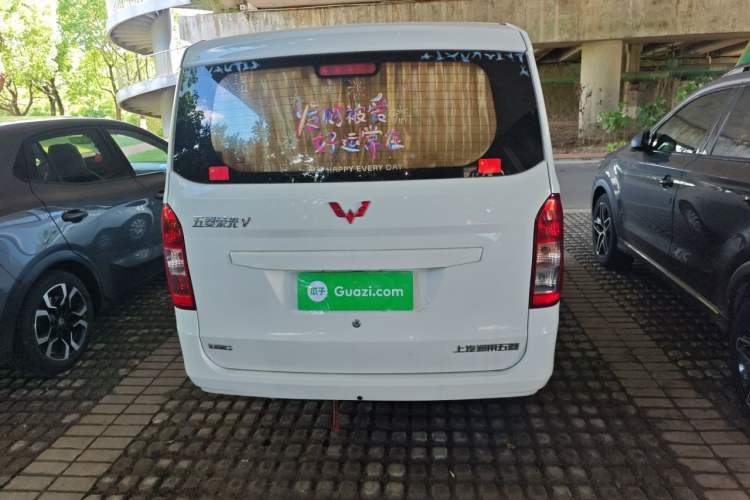 Used Wuling Rongguang V 2016 1.5L Standard Version Rear
