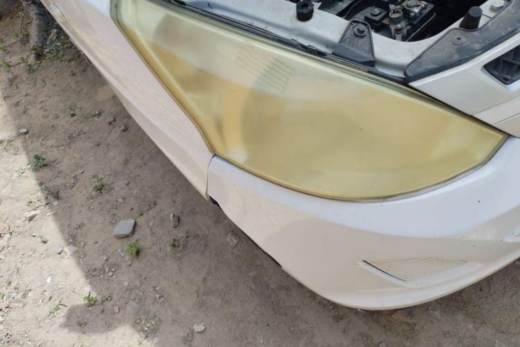 Used Wuling Rongguang V 2016 1.5L Practical Version Right Front Headlight