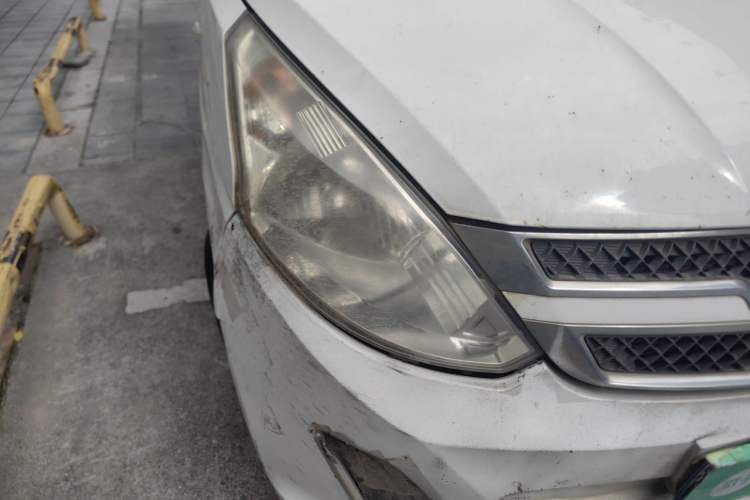 Used Wuling Rongguang V 2016 1.5L Standard Version Right Front Headlight