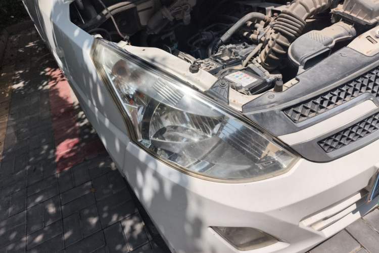 Used Wuling Rongguang V 2016 1.5L Standard Version Right Front Headlight