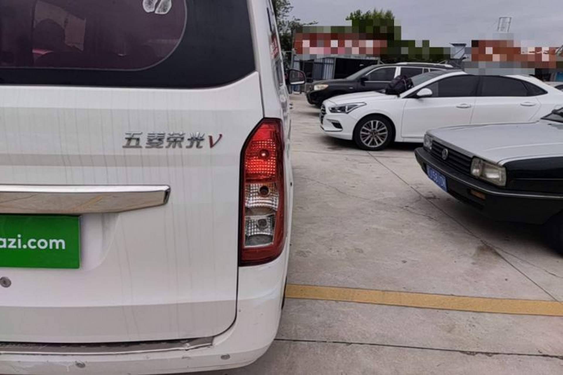 Used Wuling Rongguang V 2016 1.2L Practical Version Right Rear Taillight