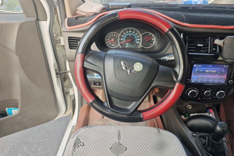 Used Wuling Rongguang V 2016 1.5L Standard Version Steering Wheel
