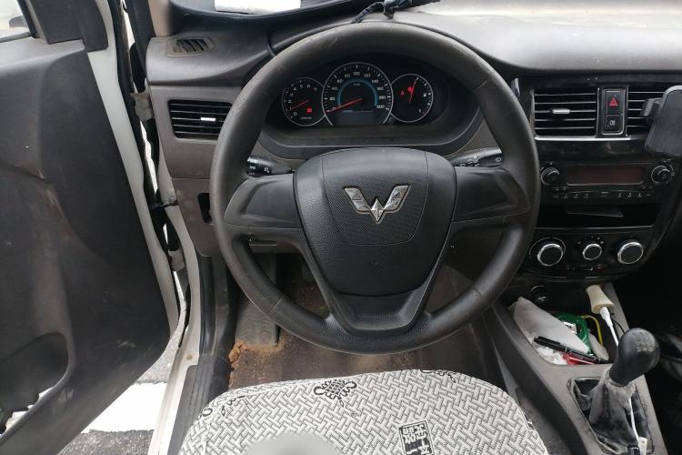 Used Wuling Rongguang V 2016 1.5L Standard Version Steering Wheel