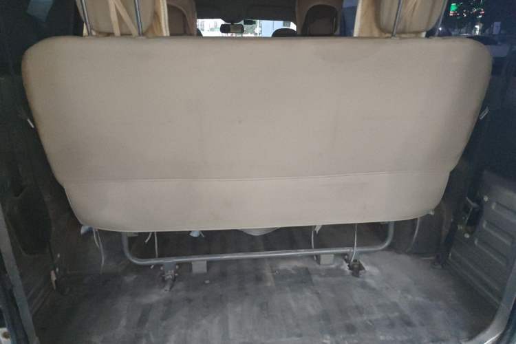 Used Wuling Rongguang V 2016 1.5L Standard Version Trunk