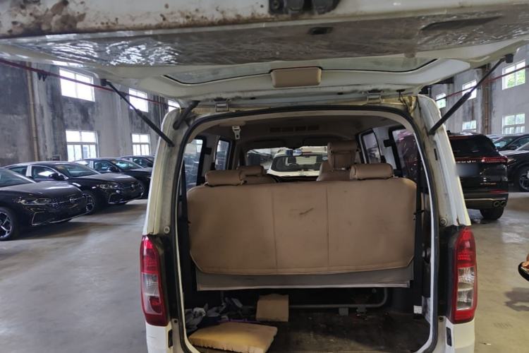 Used Wuling Rongguang V 2016 1.5L Standard Version Trunk