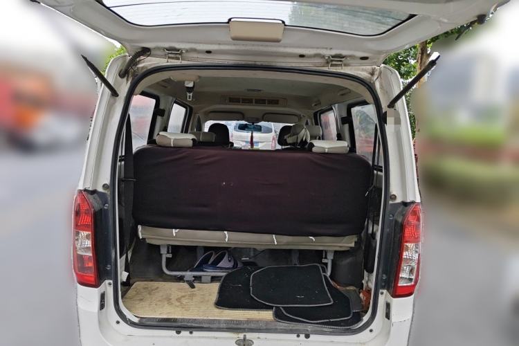 Used Wuling Rongguang V 2016 1.5L Standard Version Trunk