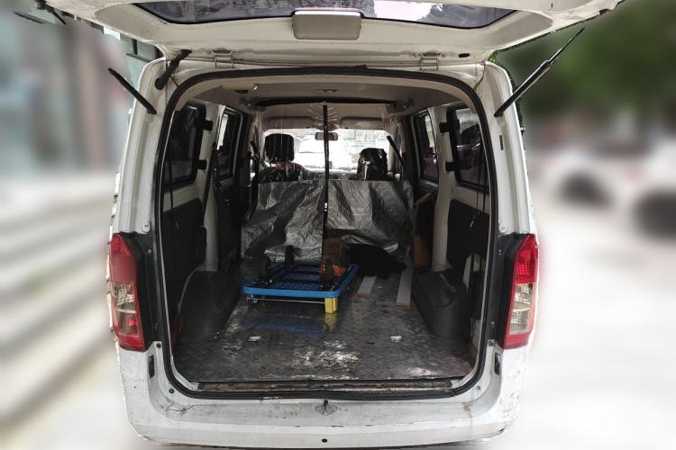 Used Wuling Rongguang V 2016 1.5L Practical Version Non-Power-Assisted Trunk