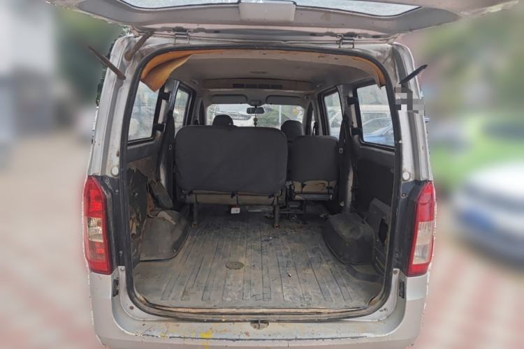 Used Wuling Rongguang V 2016 1.2L Practical Model Non-Power-Assisted Trunk