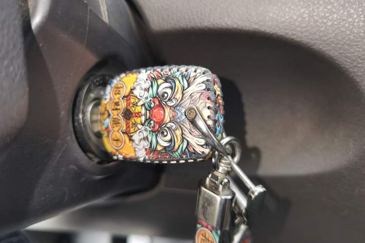 Used Wuling Rongguang V 2016 1.5L Standard Version Vehicle Key