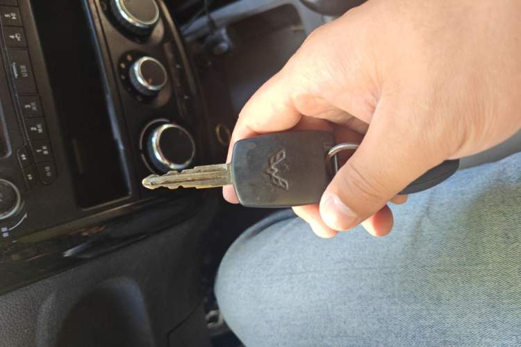 Used Wuling Rongguang V 2016 1.5L Standard Version Vehicle Key